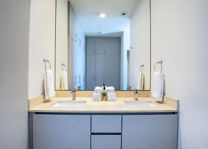Ocean View Luxe Condo, 3br 3ba, 5 Minutes To Medano! *