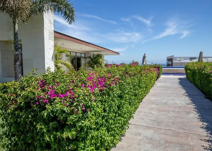 Ocean View Luxe Condo, 3br 3ba, 5 Minutes To Medano! Apartment *