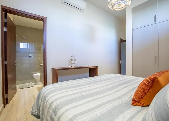 Apartment Ocean View Luxe Condo, 3br 3ba, 5 Minutes To Medano! Cabo San Lucas