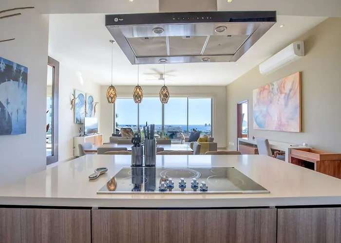Ocean View Luxe Condo, 3br 3ba, 5 Minutes To Medano! Apartment Cabo San Lucas