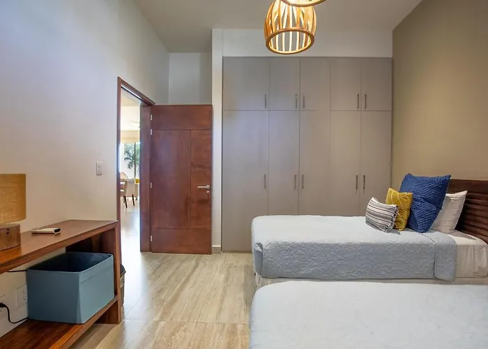 Ocean View Luxe Condo, 3br 3ba, 5 Minutes To Medano! Cabo San Lucas